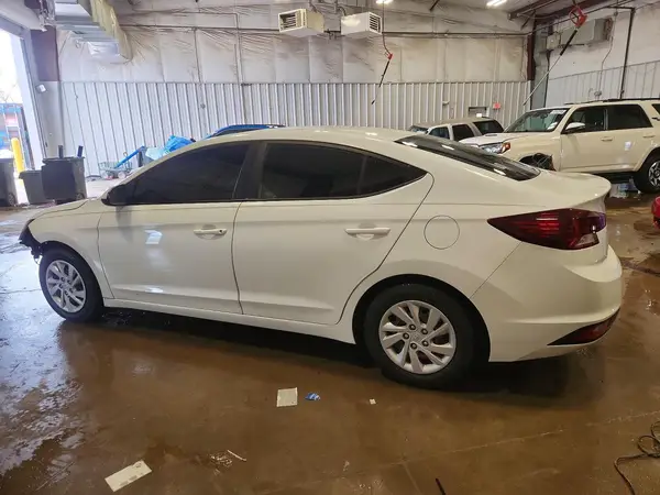 5NPD74LF2KH480455 2019 HYUNDAI ELANTRA - Image 2