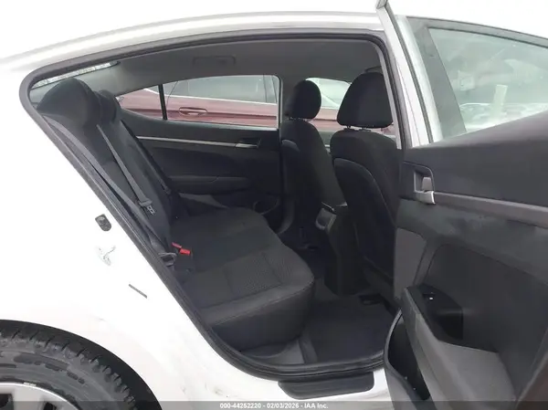 5NPD74LF2KH482920 2019 HYUNDAI ELANTRA - Image 8