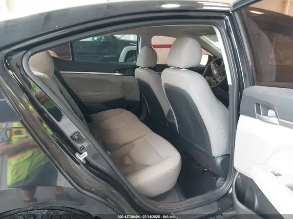5NPD74LF2KH487115 2019 HYUNDAI ELANTRA - Image 8
