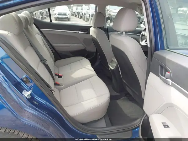 5NPD74LF2KH487454 2019 HYUNDAI ELANTRA - Image 8