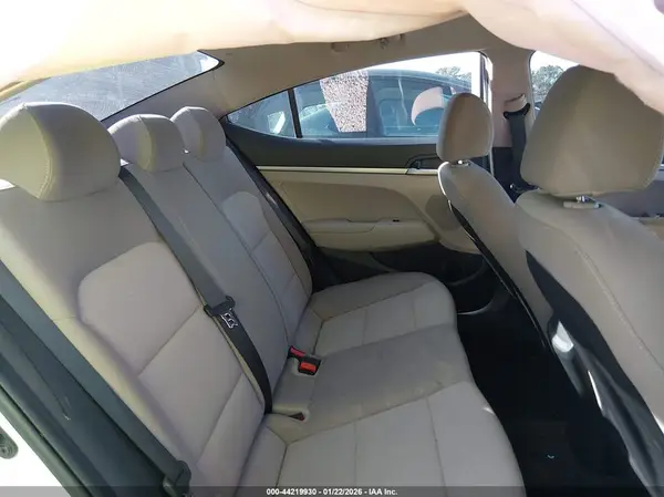 5NPD74LF2KH489186 2019 HYUNDAI ELANTRA - Image 8