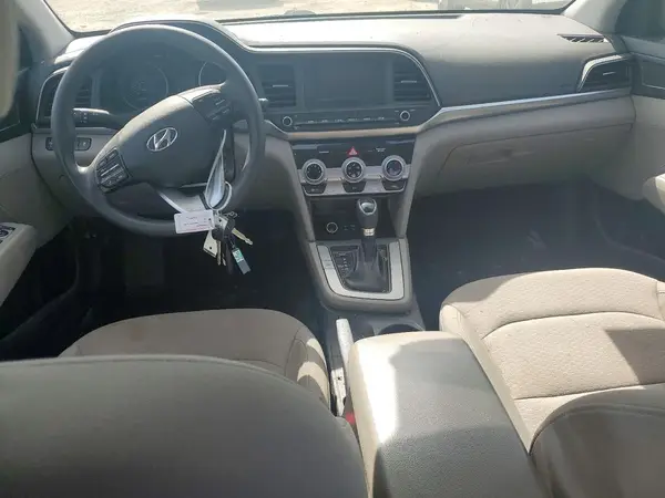 5NPD74LF2KH489995 2019 HYUNDAI ELANTRA - Image 8