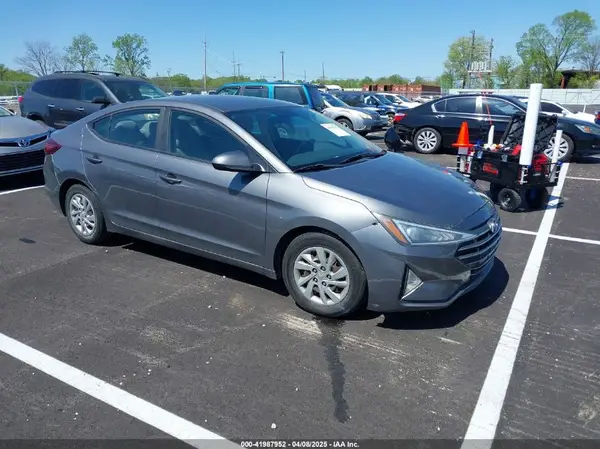 5NPD74LF2KH490130 2019 HYUNDAI ELANTRA - Image 1