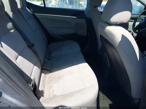 5NPD74LF2KH490130 2019 HYUNDAI ELANTRA - Image 8