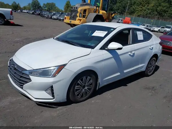 5NPD74LF2KH492895 2019 HYUNDAI ELANTRA - Image 2