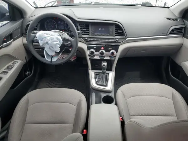 5NPD74LF2KH493142 2019 HYUNDAI ELANTRA - Image 8