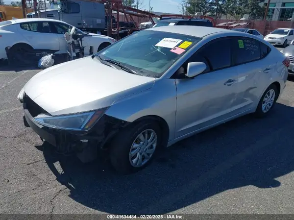 5NPD74LF2LH499606 2020 HYUNDAI ELANTRA - Image 2