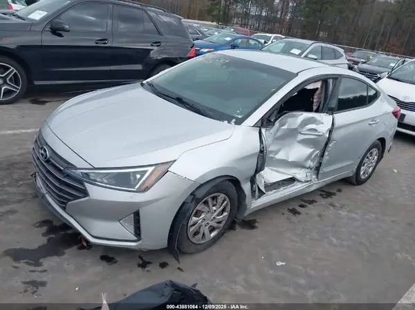 5NPD74LF2LH503492 2020 HYUNDAI ELANTRA - Image 2