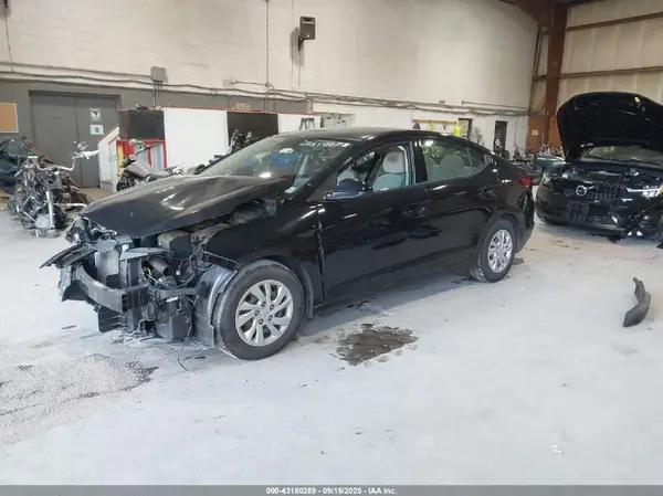 5NPD74LF2LH511401 2020 HYUNDAI ELANTRA - Image 2