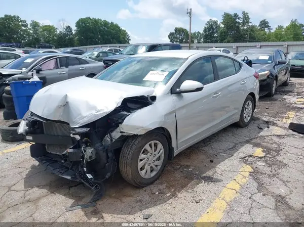 5NPD74LF2LH529946 2020 HYUNDAI ELANTRA - Image 2