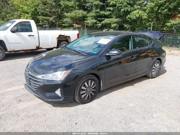 5NPD74LF2LH550392 2020 HYUNDAI ELANTRA - Image 2