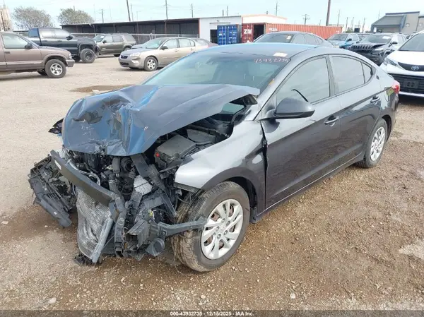 5NPD74LF2LH589242 2020 HYUNDAI ELANTRA - Image 2