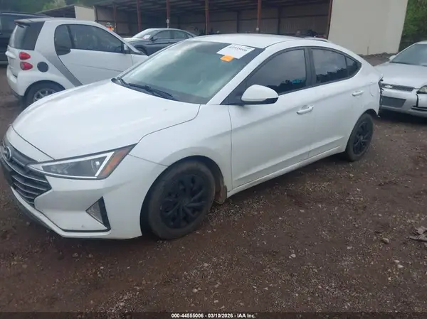 5NPD74LF2LH590214 2020 HYUNDAI ELANTRA - Image 2