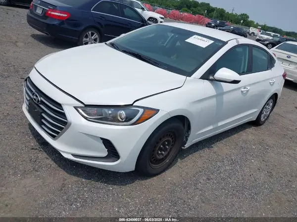 5NPD74LF3HH051026 2017 HYUNDAI ELANTRA - Image 2