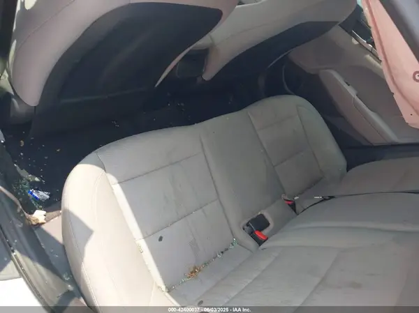 5NPD74LF3HH051026 2017 HYUNDAI ELANTRA - Image 8