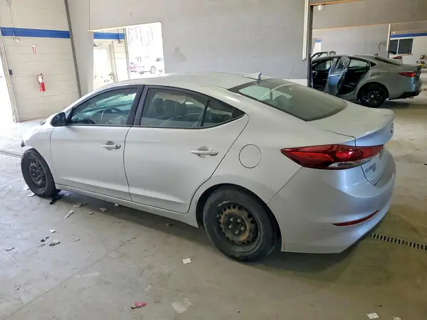 5NPD74LF3HH054752 2017 HYUNDAI ELANTRA - Image 2