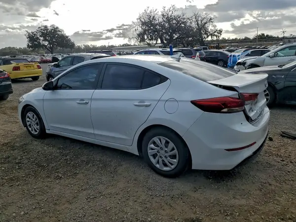 5NPD74LF3HH068960 2017 HYUNDAI ELANTRA - Image 2