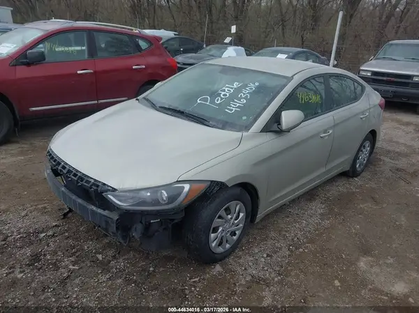 5NPD74LF3HH076220 2017 HYUNDAI ELANTRA - Image 2