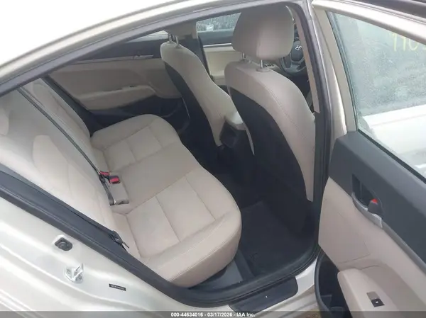 5NPD74LF3HH076220 2017 HYUNDAI ELANTRA - Image 8