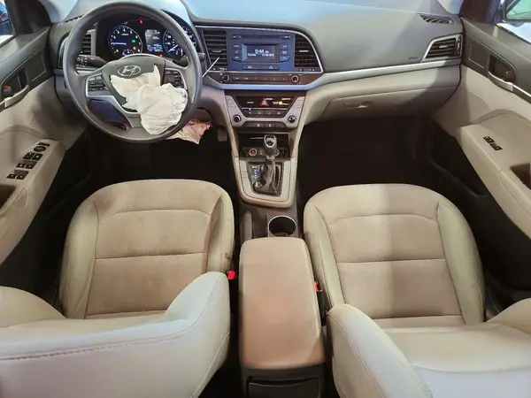 5NPD74LF3HH082633 2017 HYUNDAI ELANTRA - Image 8