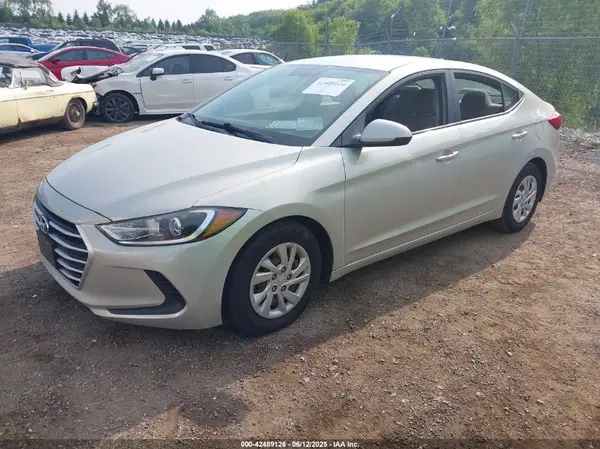 5NPD74LF3HH083538 2017 HYUNDAI ELANTRA - Image 2