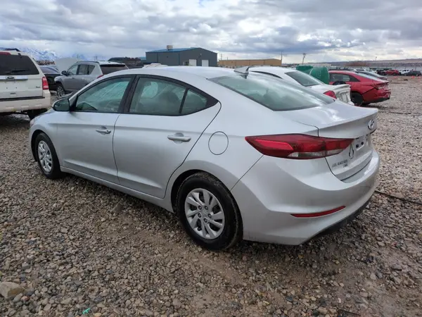 5NPD74LF3HH094975 2017 HYUNDAI ELANTRA - Image 2