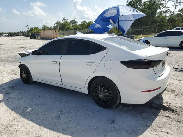 5NPD74LF3HH100676 2017 HYUNDAI ELANTRA - Image 2