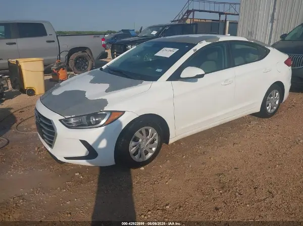 5NPD74LF3HH102895 2017 HYUNDAI ELANTRA - Image 2