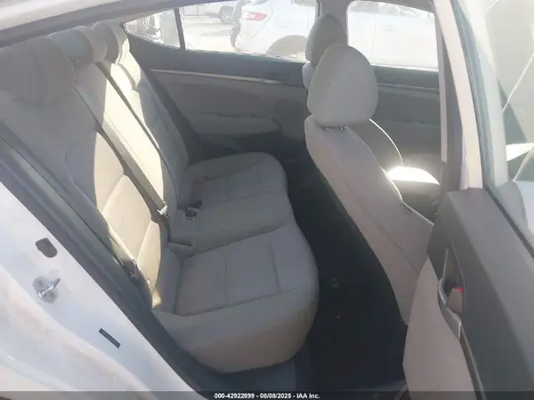 5NPD74LF3HH102895 2017 HYUNDAI ELANTRA - Image 8