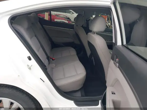 5NPD74LF3HH104887 2017 HYUNDAI ELANTRA - Image 8