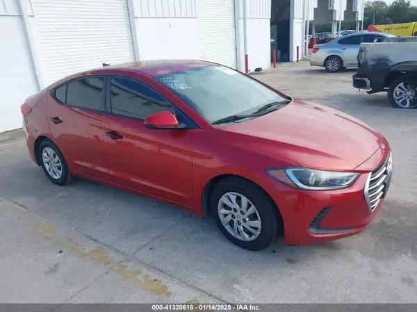 5NPD74LF3HH112164 2017 HYUNDAI ELANTRA - Image 1