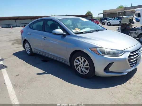 5NPD74LF3HH112875 2017 HYUNDAI ELANTRA - Image 1