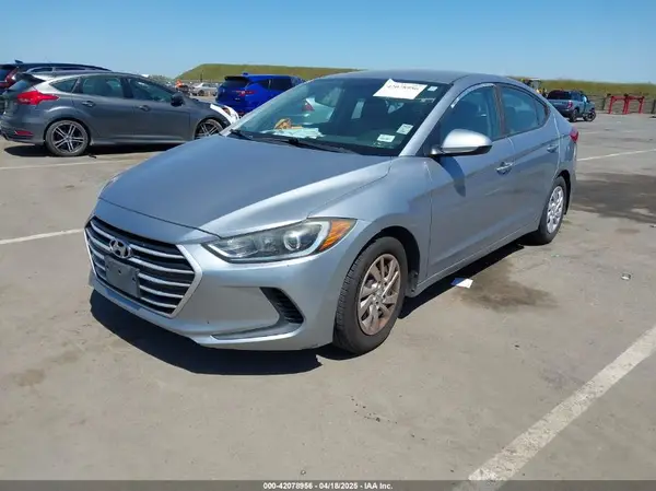 5NPD74LF3HH112875 2017 HYUNDAI ELANTRA - Image 2