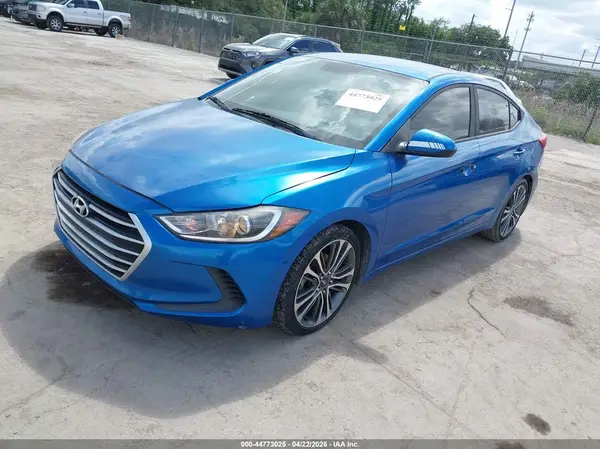 5NPD74LF3HH113198 2017 HYUNDAI ELANTRA - Image 2