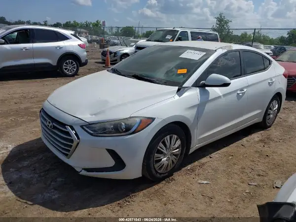5NPD74LF3HH113444 2017 HYUNDAI ELANTRA - Image 2