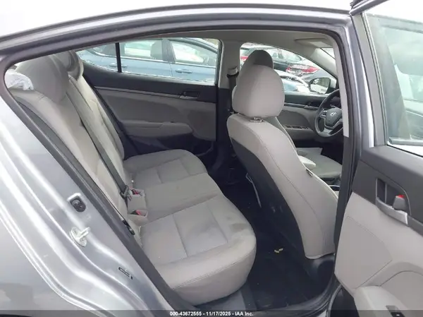 5NPD74LF3HH127604 2017 HYUNDAI ELANTRA - Image 8