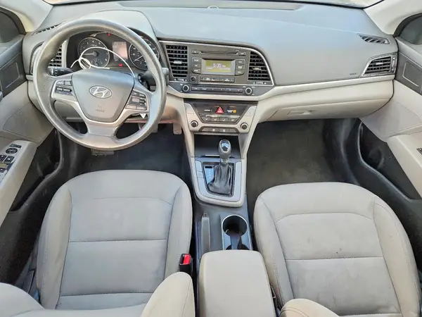 5NPD74LF3HH132902 2017 HYUNDAI ELANTRA - Image 8
