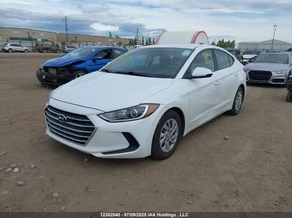 5NPD74LF3HH133256 2017 HYUNDAI ELANTRA - Image 2