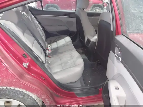 5NPD74LF3HH136464 2017 HYUNDAI ELANTRA - Image 8