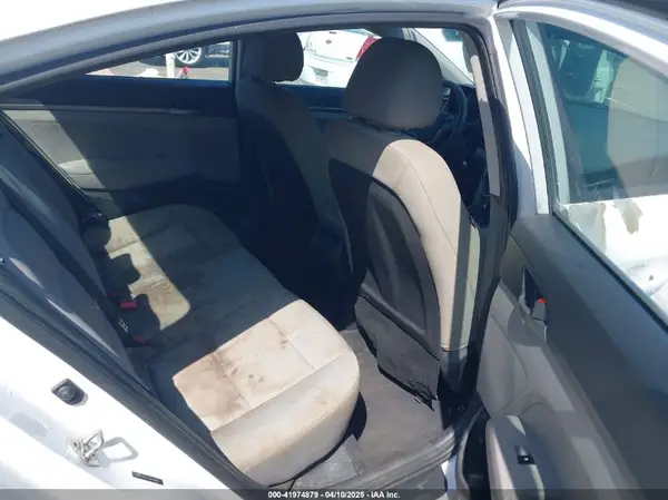 5NPD74LF3HH148985 2017 HYUNDAI ELANTRA - Image 8
