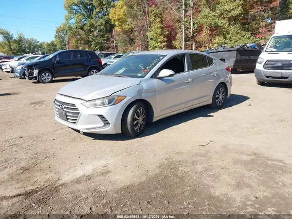 5NPD74LF3HH151076 2017 HYUNDAI ELANTRA - Image 2