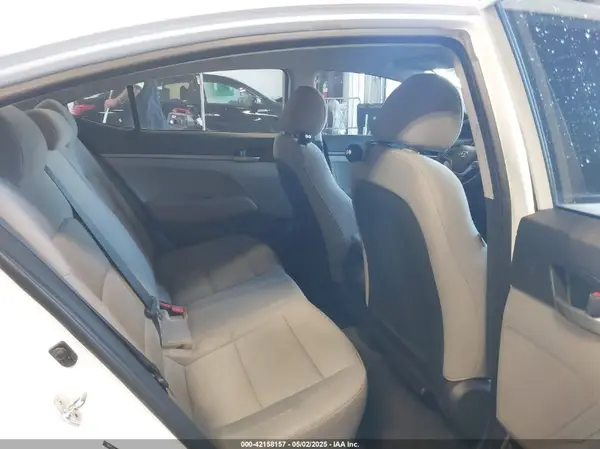 5NPD74LF3HH165639 2017 HYUNDAI ELANTRA - Image 8