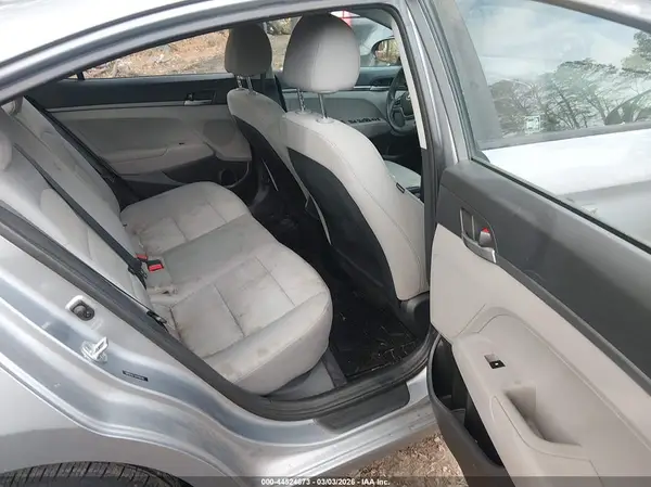 5NPD74LF3HH166189 2017 HYUNDAI ELANTRA - Image 8