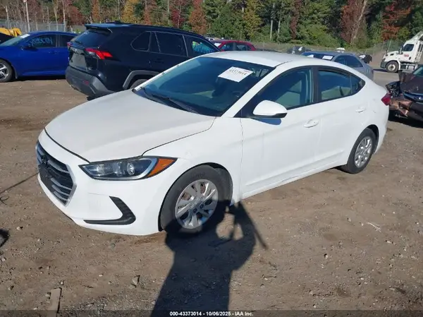 5NPD74LF3HH168749 2017 HYUNDAI ELANTRA - Image 2