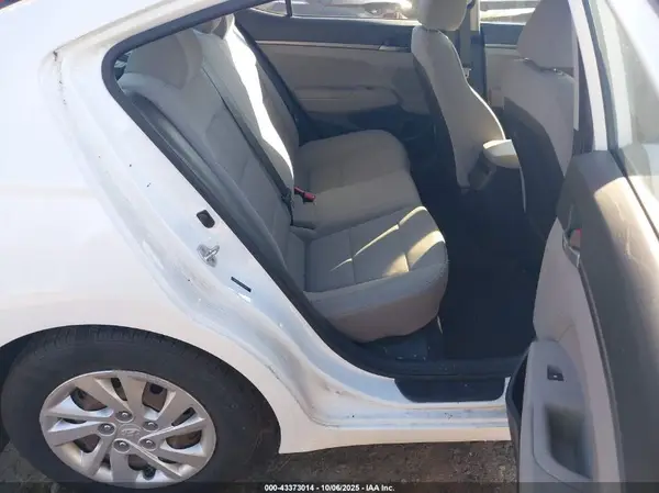 5NPD74LF3HH168749 2017 HYUNDAI ELANTRA - Image 8