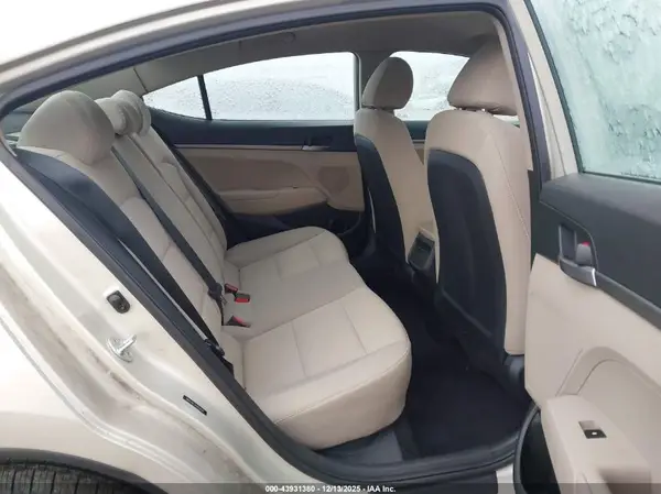 5NPD74LF3HH169626 2017 HYUNDAI ELANTRA - Image 8