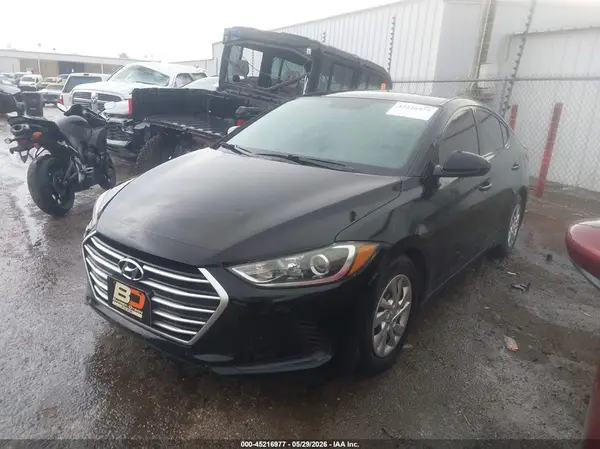 5NPD74LF3HH174504 2017 HYUNDAI ELANTRA - Image 2