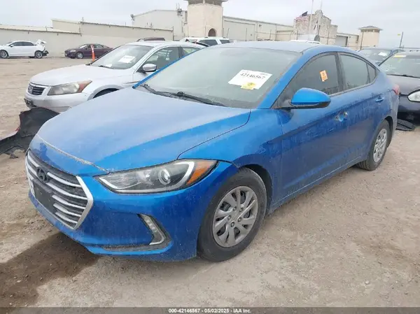 5NPD74LF3HH175779 2017 HYUNDAI ELANTRA - Image 2