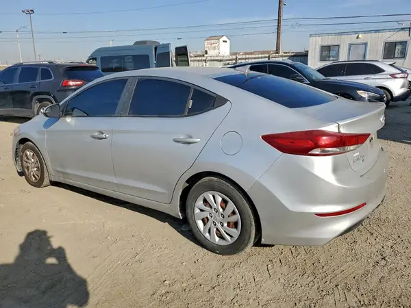 5NPD74LF3HH182456 2017 HYUNDAI ELANTRA - Image 2