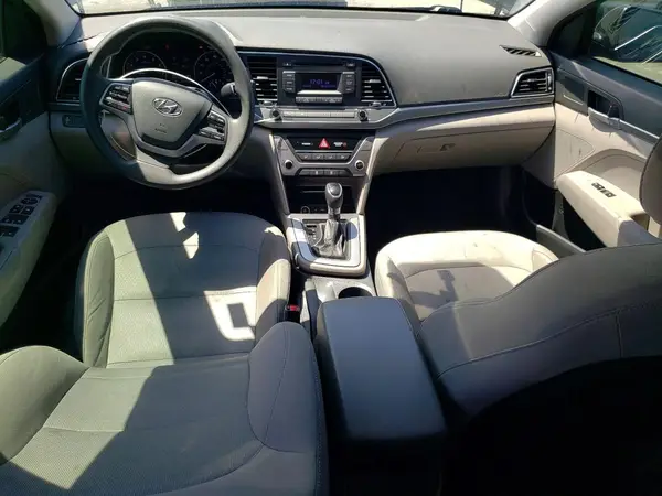 5NPD74LF3HH186278 2017 HYUNDAI ELANTRA - Image 8